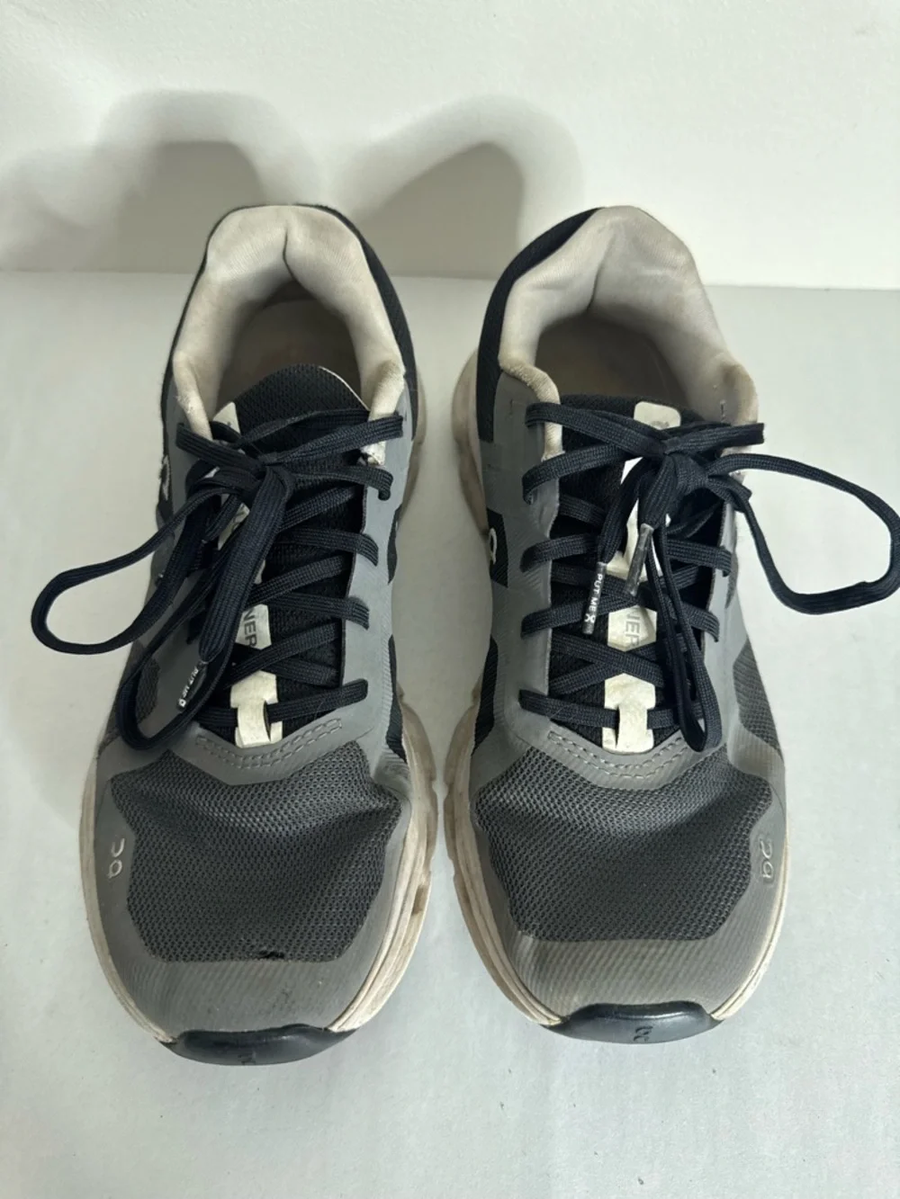 On Running Cloudrunner Sneakers Eclipse Black Women’s 7